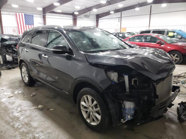 KIA SORENTO LX 2018 5xypgda56jg421311