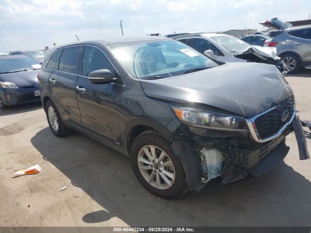 KIA SORENTO 2019 5xypgda56kg449627