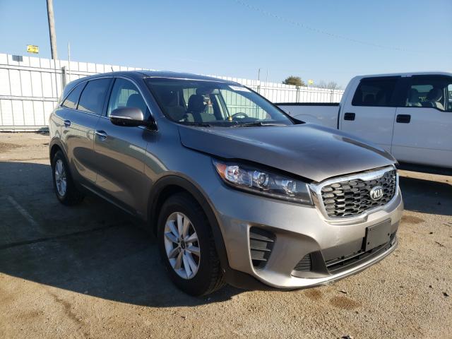 KIA SORENTO LX 2019 5xypgda56kg479677