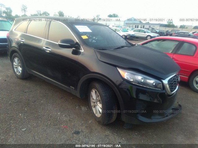 KIA SORENTO 2019 5xypgda56kg522981