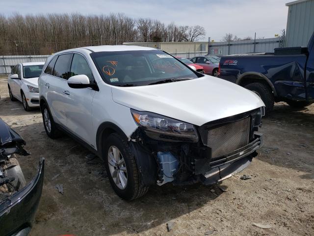 KIA SORENTO LX 2019 5xypgda56kg554023