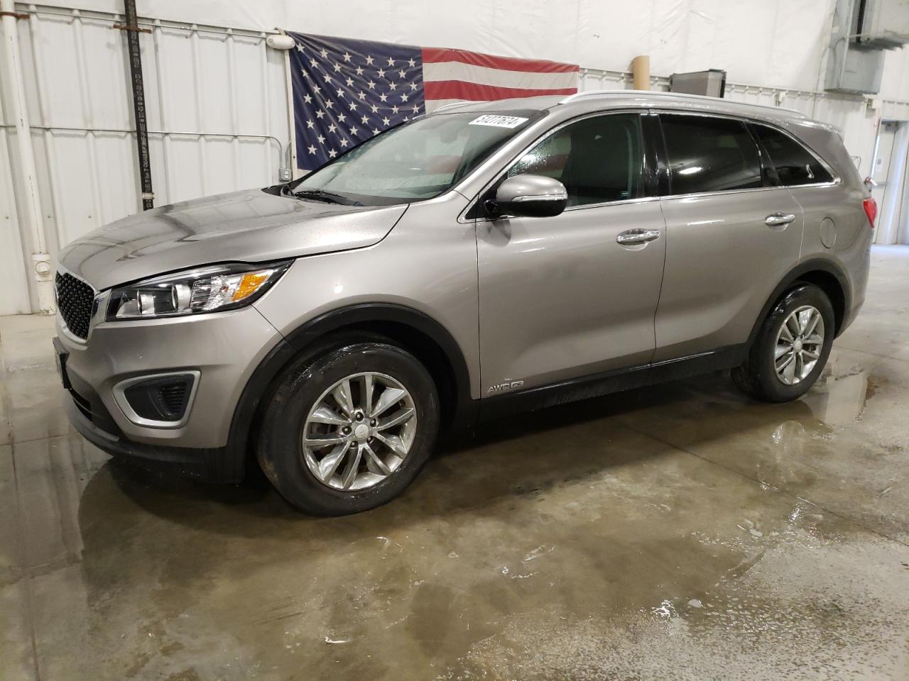 KIA SORENTO 2017 5xypgda57hg242026