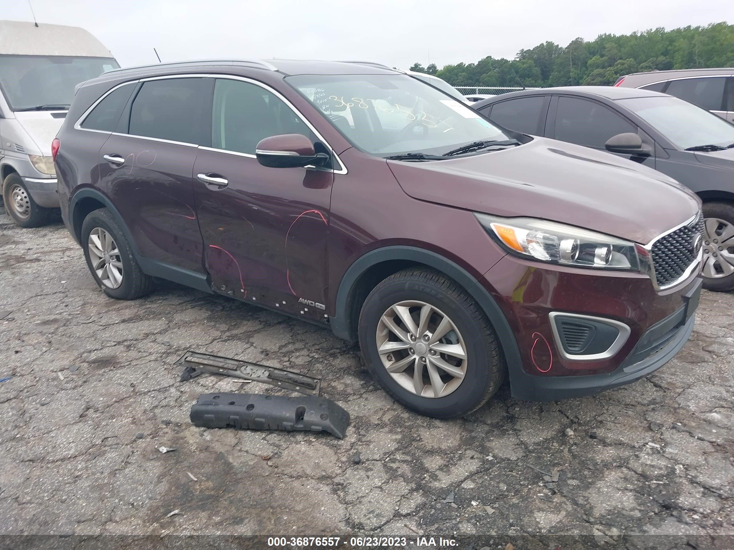 KIA SORENTO 2017 5xypgda57hg329215