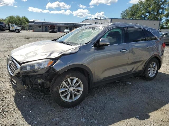 KIA SORENTO LX 2018 5xypgda57jg371423