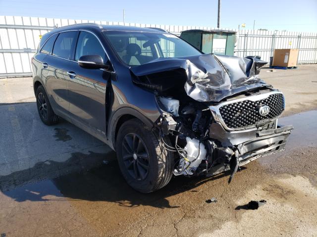 KIA SORENTO LX 2018 5xypgda57jg414528