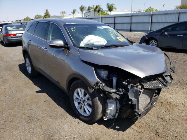 KIA SORENTO LX 2019 5xypgda57kg471233