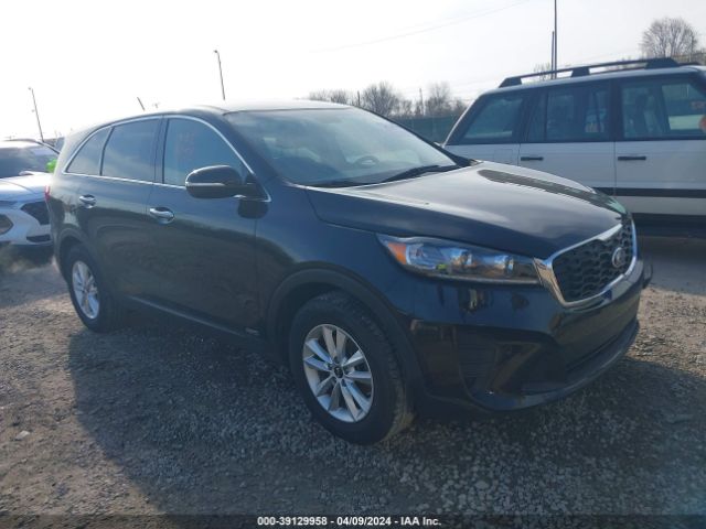 KIA SORENTO 2019 5xypgda57kg476500