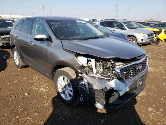 KIA SORENTO LX 2019 5xypgda57kg521614