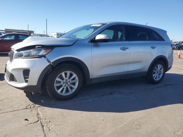 KIA SORENTO LX 2019 5xypgda57kg571932