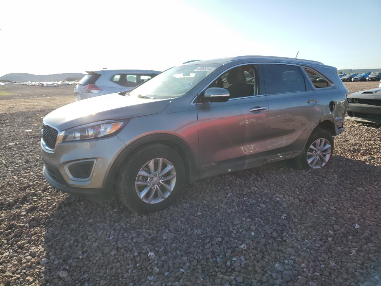 KIA SORENTO 2018 5xypgda58jg416806