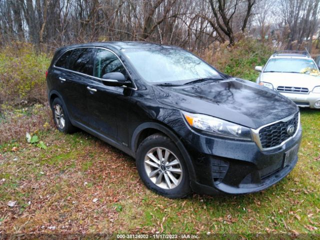 KIA SORENTO 2019 5xypgda58kg440895