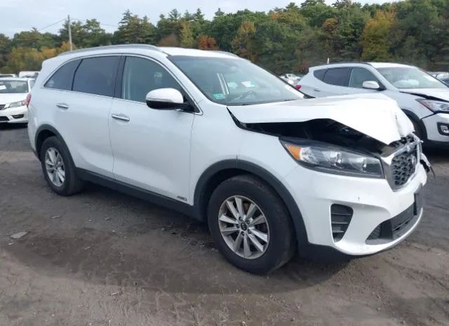 KIA SORENTO 2019 5xypgda58kg458961