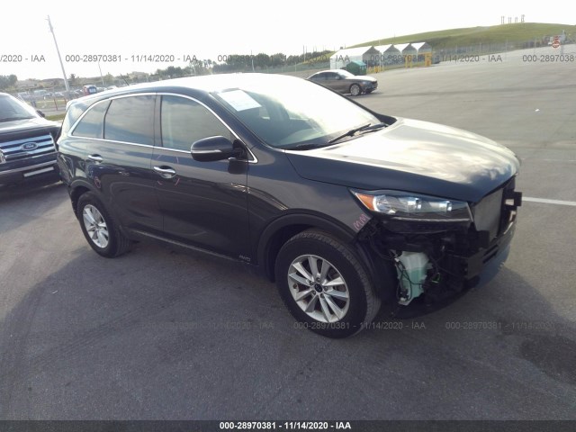 KIA SORENTO 2019 5xypgda58kg487604