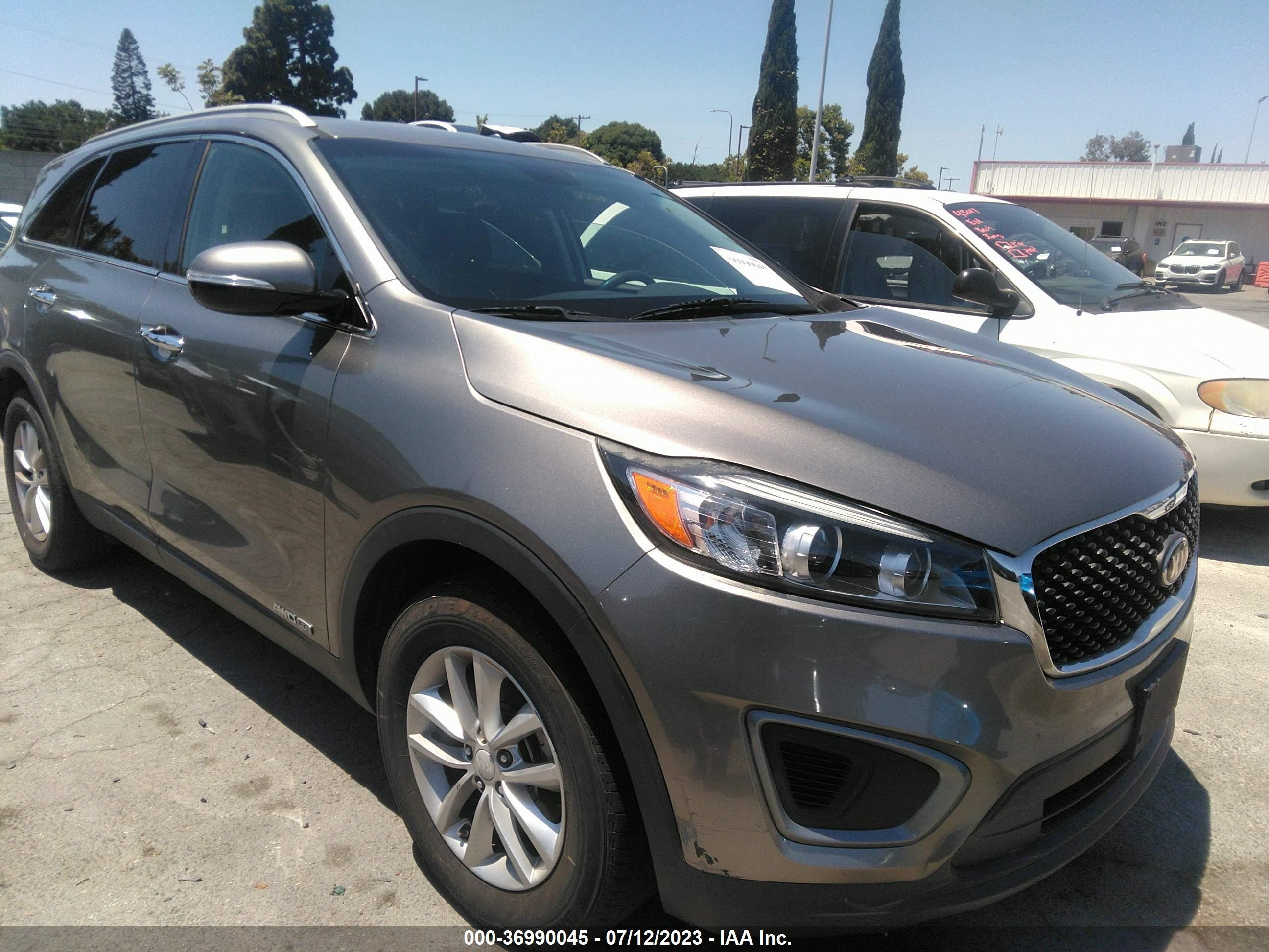 KIA SORENTO 2016 5xypgda59gg035166