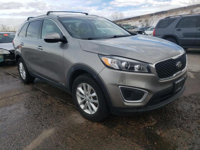 KIA SORENTO LX 2018 5xypgda59jg345292