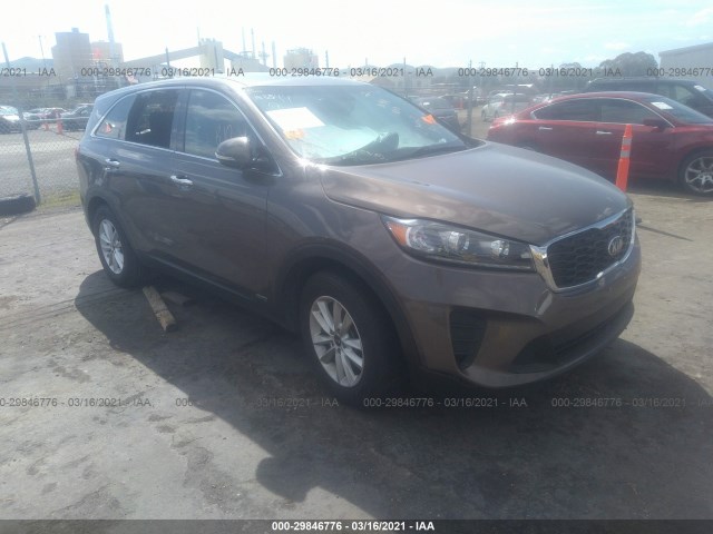 KIA SORENTO 2019 5xypgda59kg442686