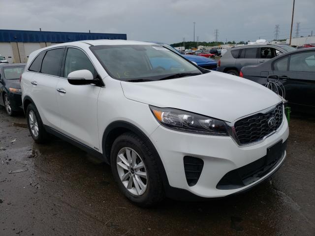 KIA SORENTO LX 2019 5xypgda59kg488471