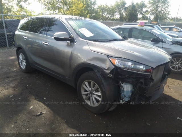 KIA SORENTO 2019 5xypgda59kg523428