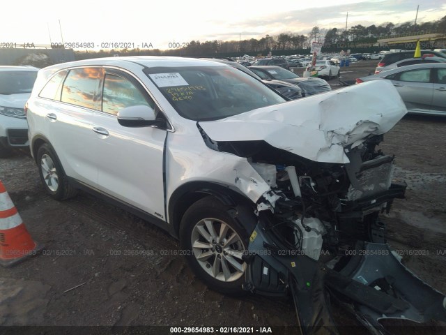 KIA SORENTO 2019 5xypgda59kg570300