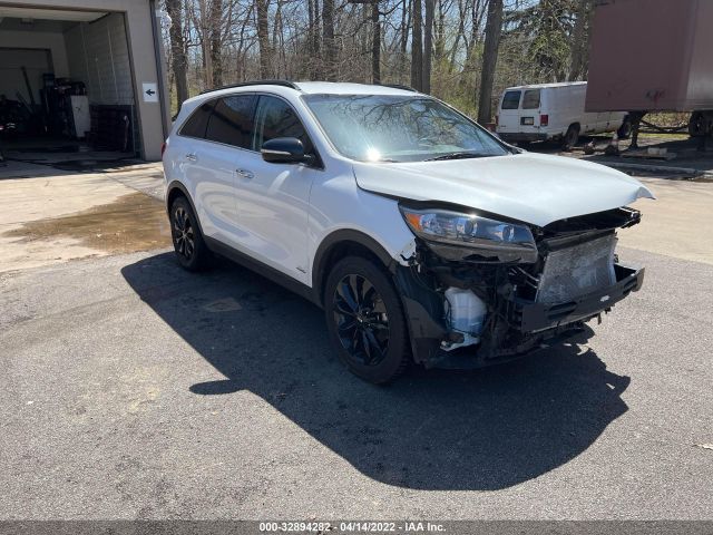 KIA SORENTO 2019 5xypgda59kg586786