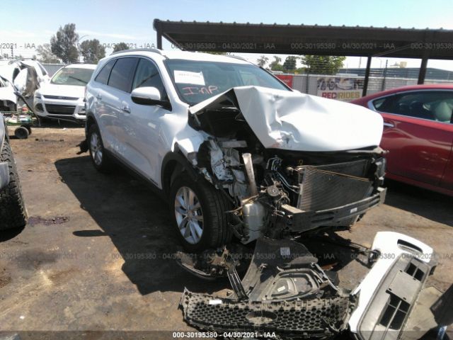 KIA SORENTO 2017 5xypgda5xhg309900