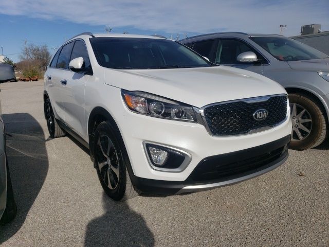 KIA SORENTO 2018 5xyph4a50jg395608