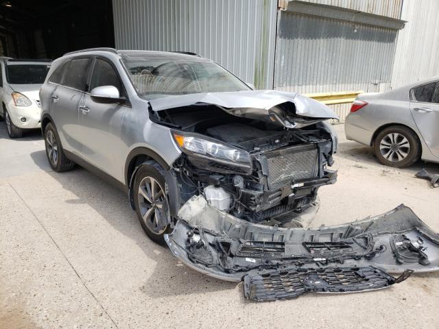 KIA SORENTO 2019 5xyph4a52kg465725