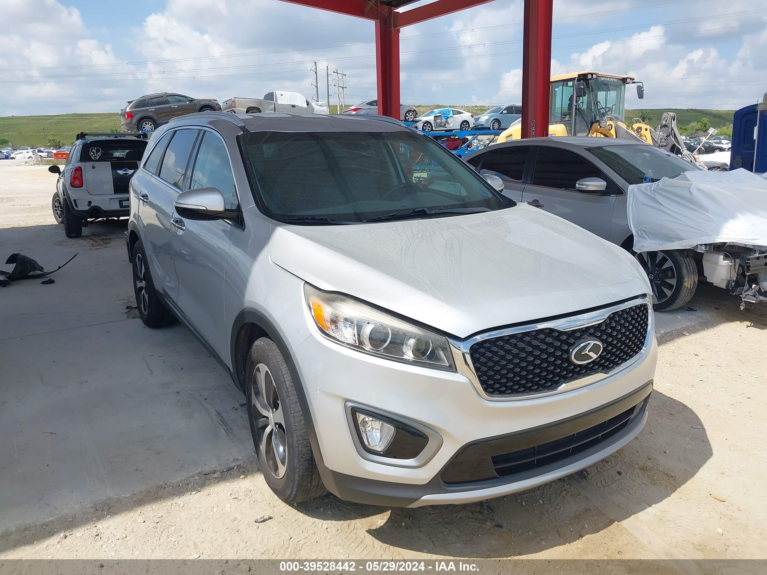 KIA SORENTO 2016 5xyph4a55gg117540