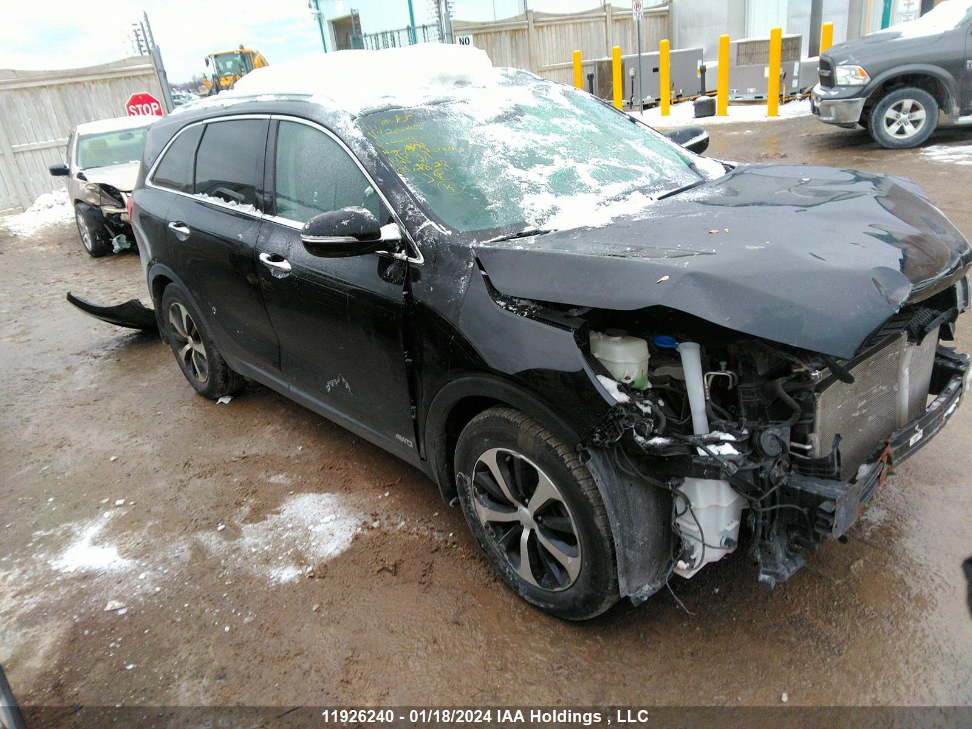 KIA SORENTO 2017 5xyphda18hg269360