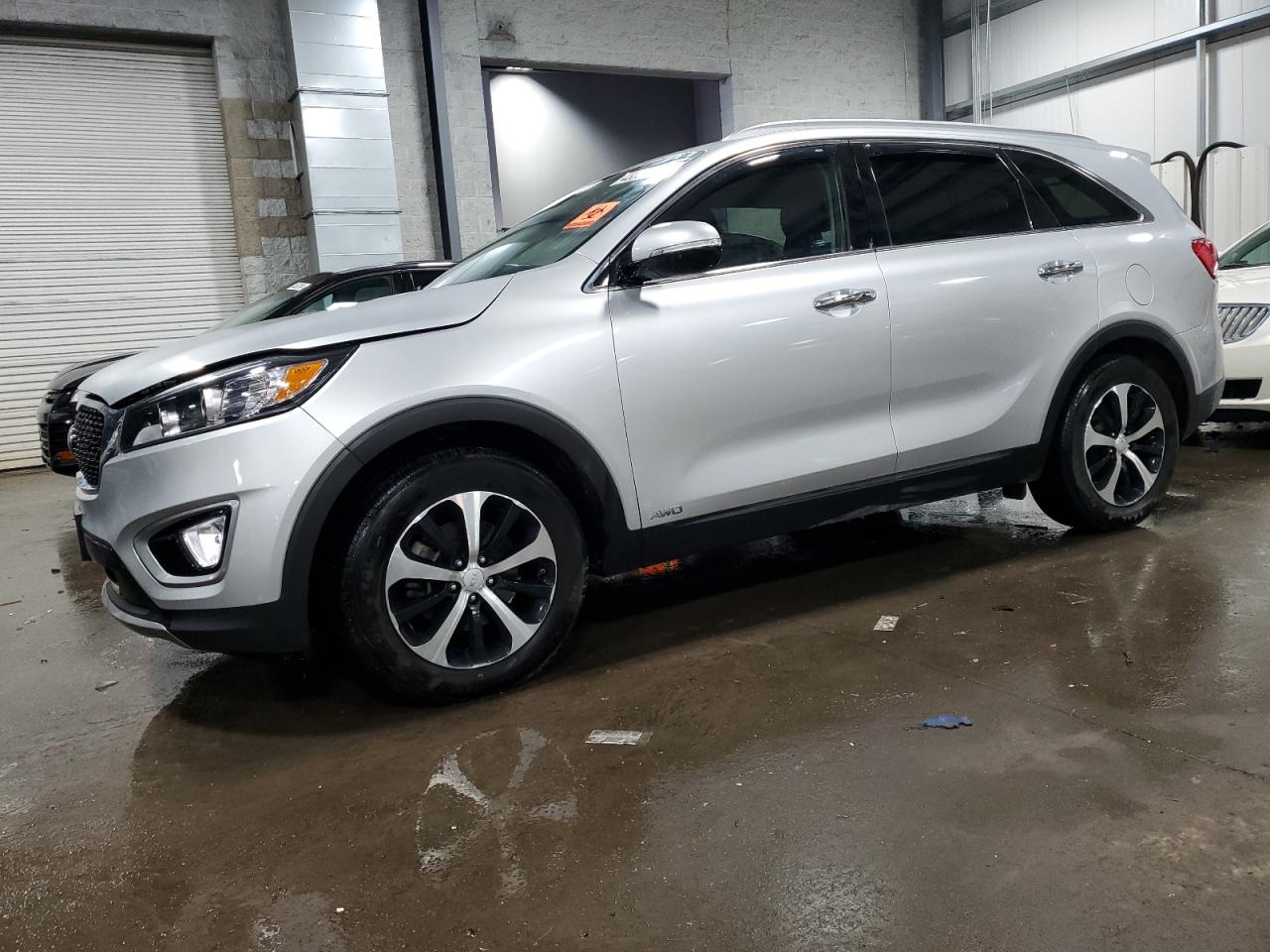 KIA SORENTO 2018 5xyphda19jg349241