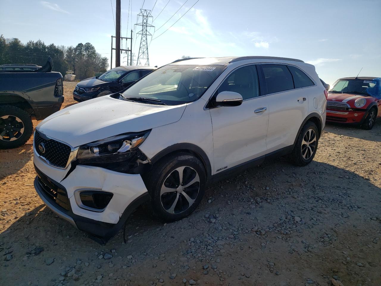 KIA SORENTO 2017 5xyphda50hg301897