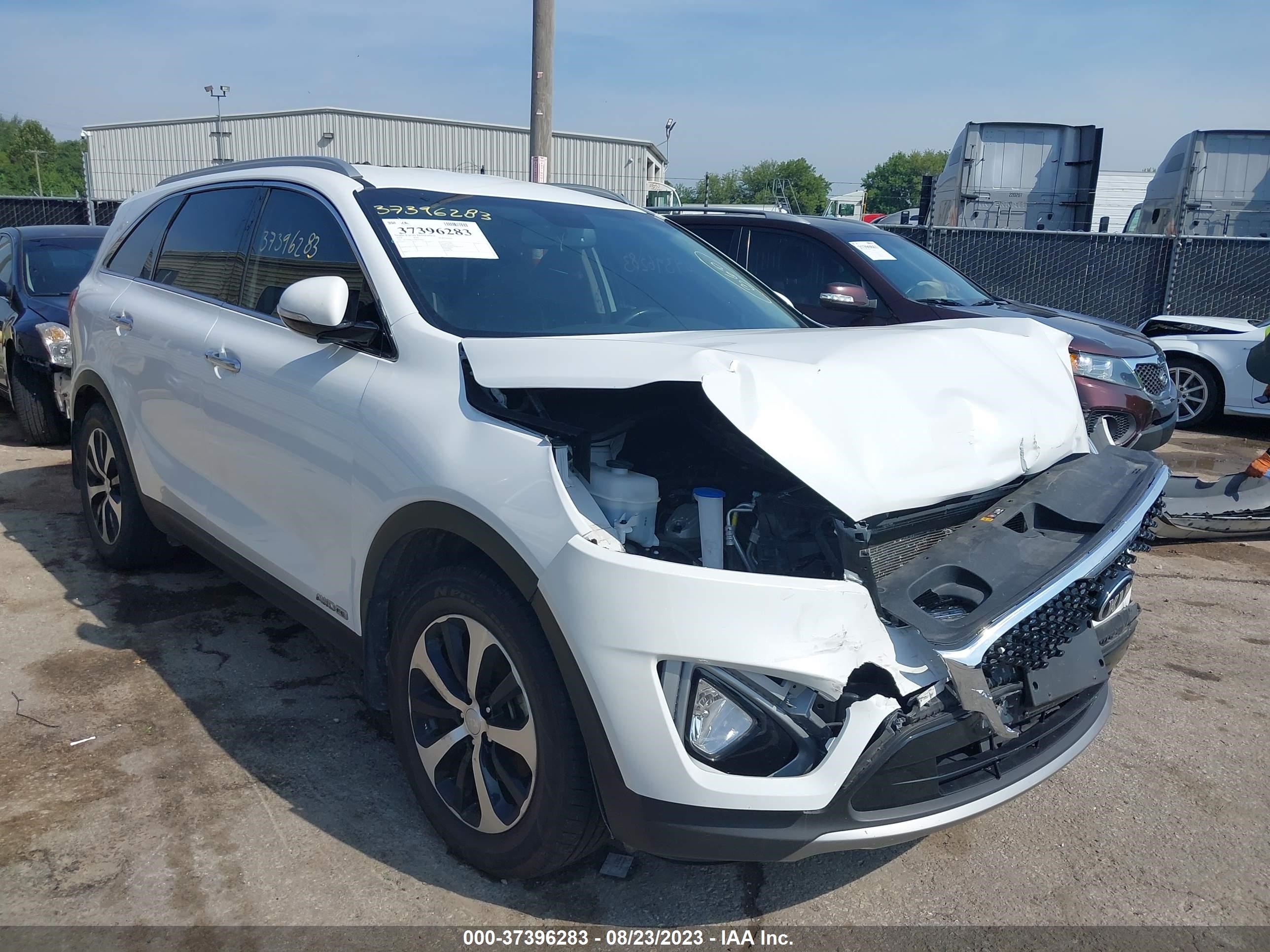 KIA SORENTO 2018 5xyphda50jg418661