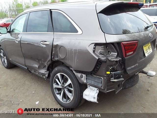 KIA SORENTO 2019 5xyphda51kg566478