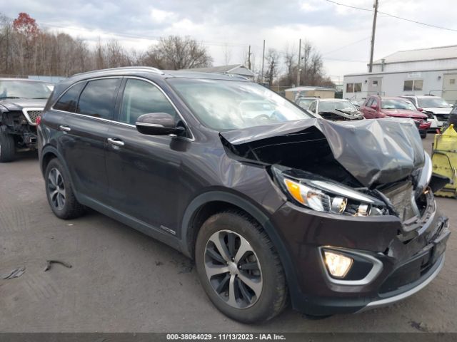 KIA SORENTO 2018 5xyphda52jg362500