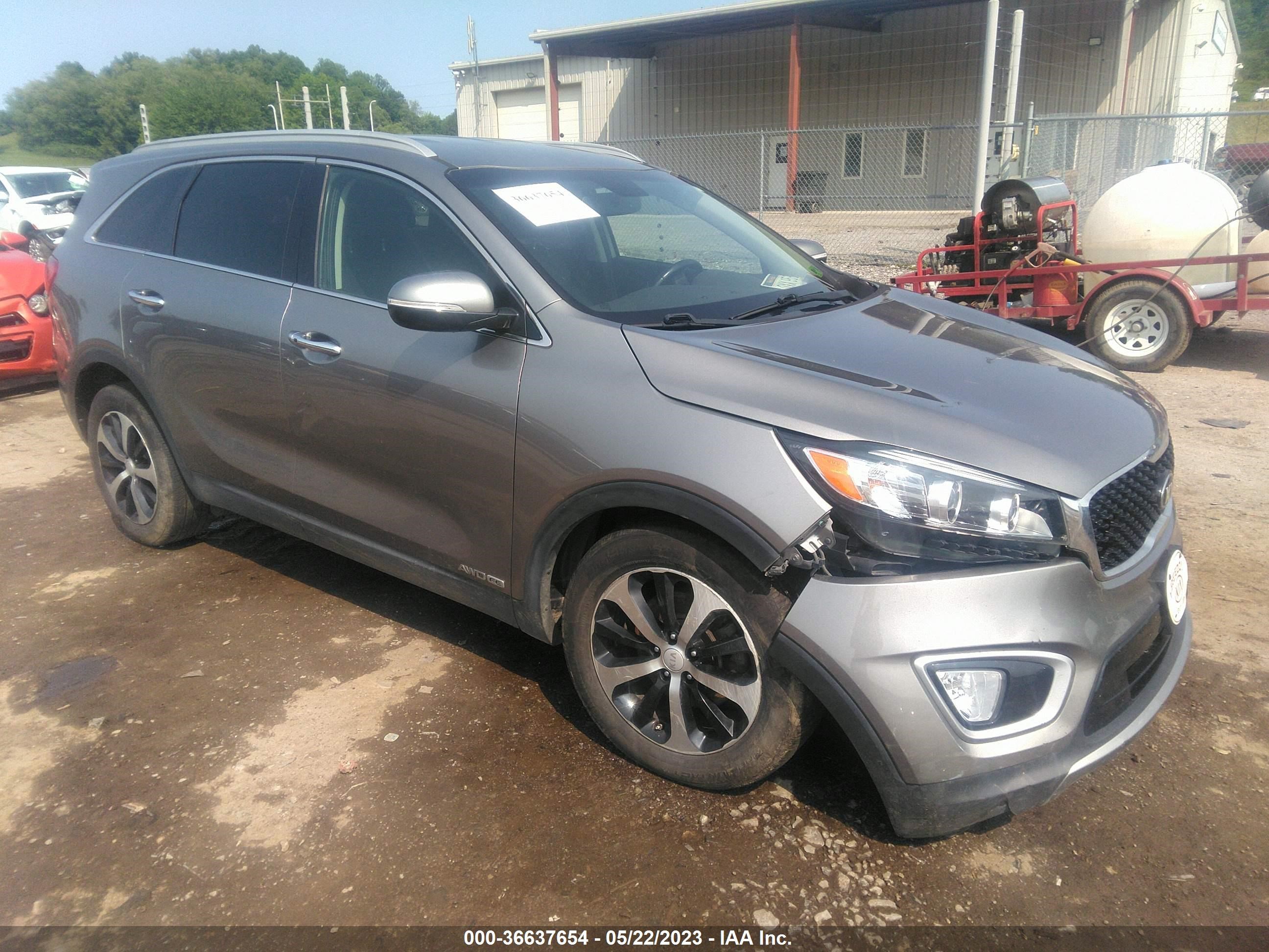 KIA SORENTO 2018 5xyphda53jg389950