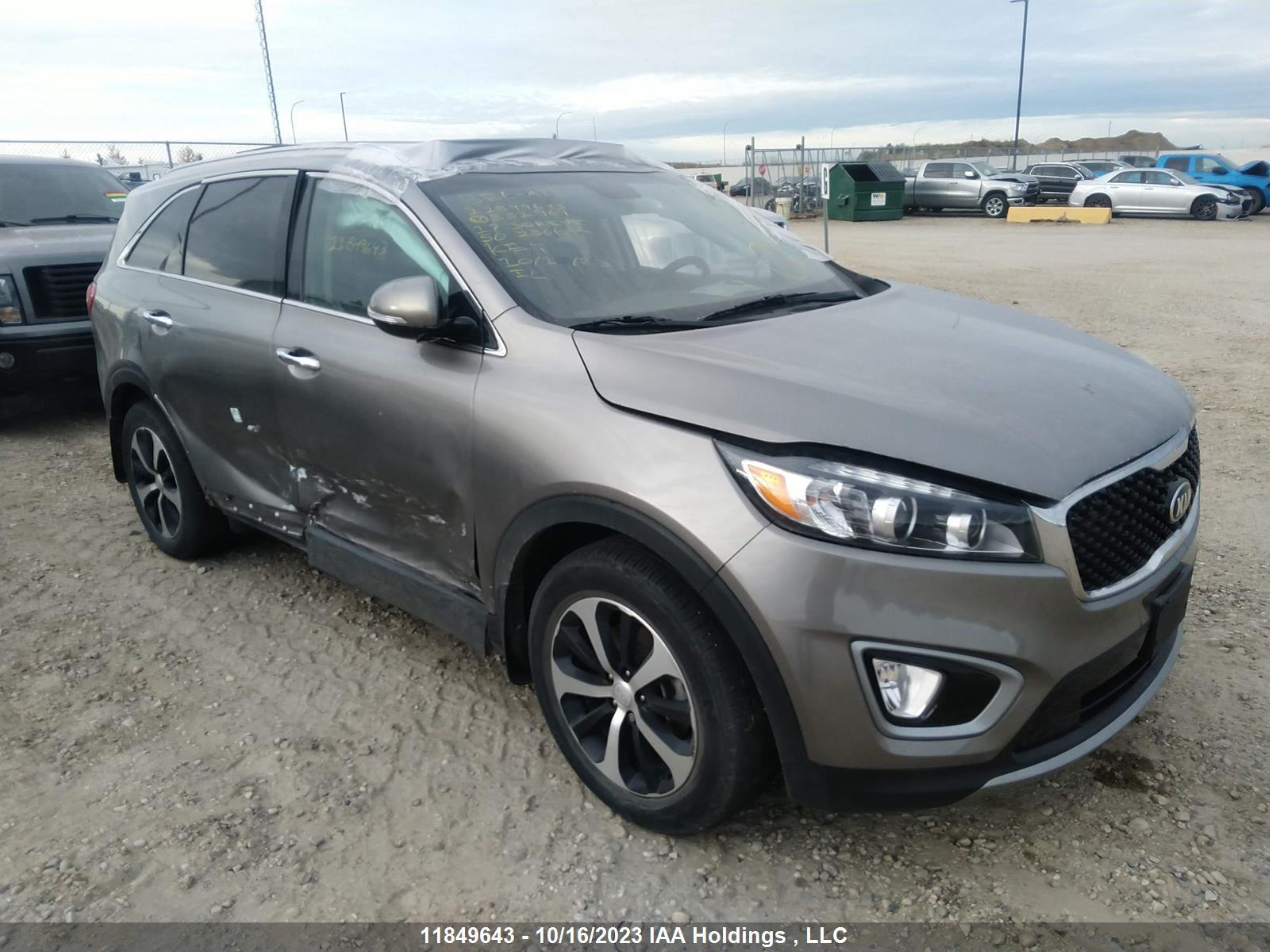 KIA SORENTO 2017 5xyphda56hg331969