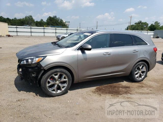 KIA SORENTO 2018 5xypk4a50jg382679