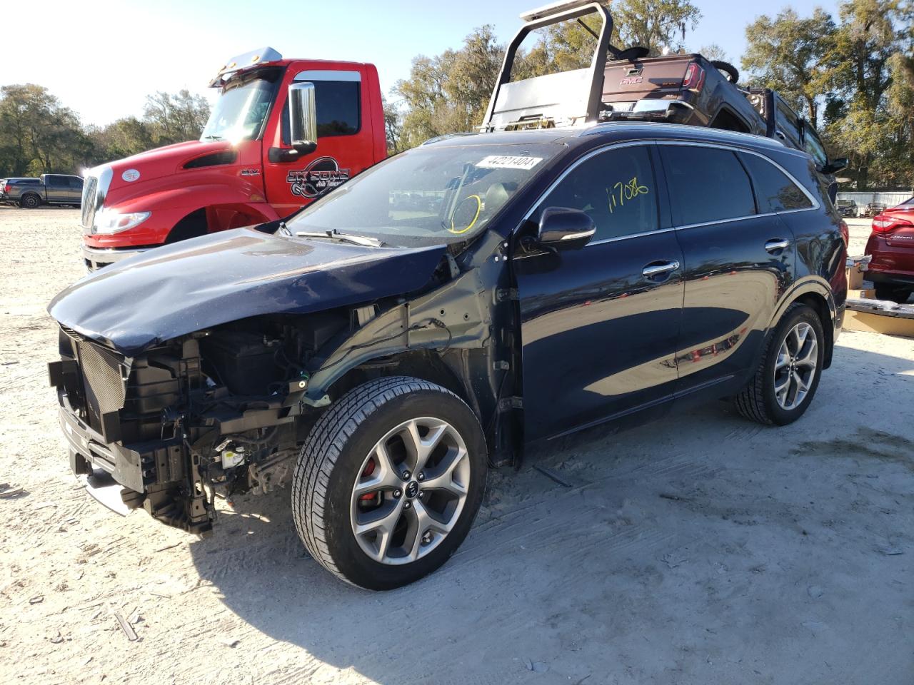 KIA SORENTO 2019 5xypk4a50kg495551