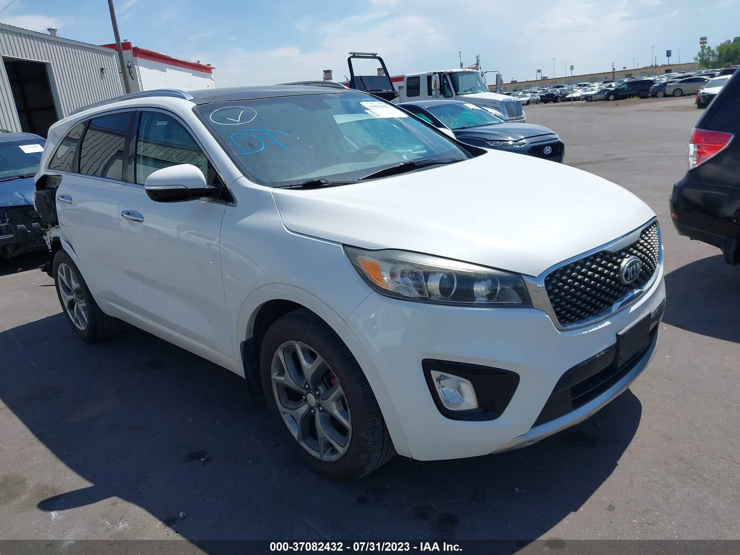 KIA SORENTO 2016 5xypk4a53gg090873