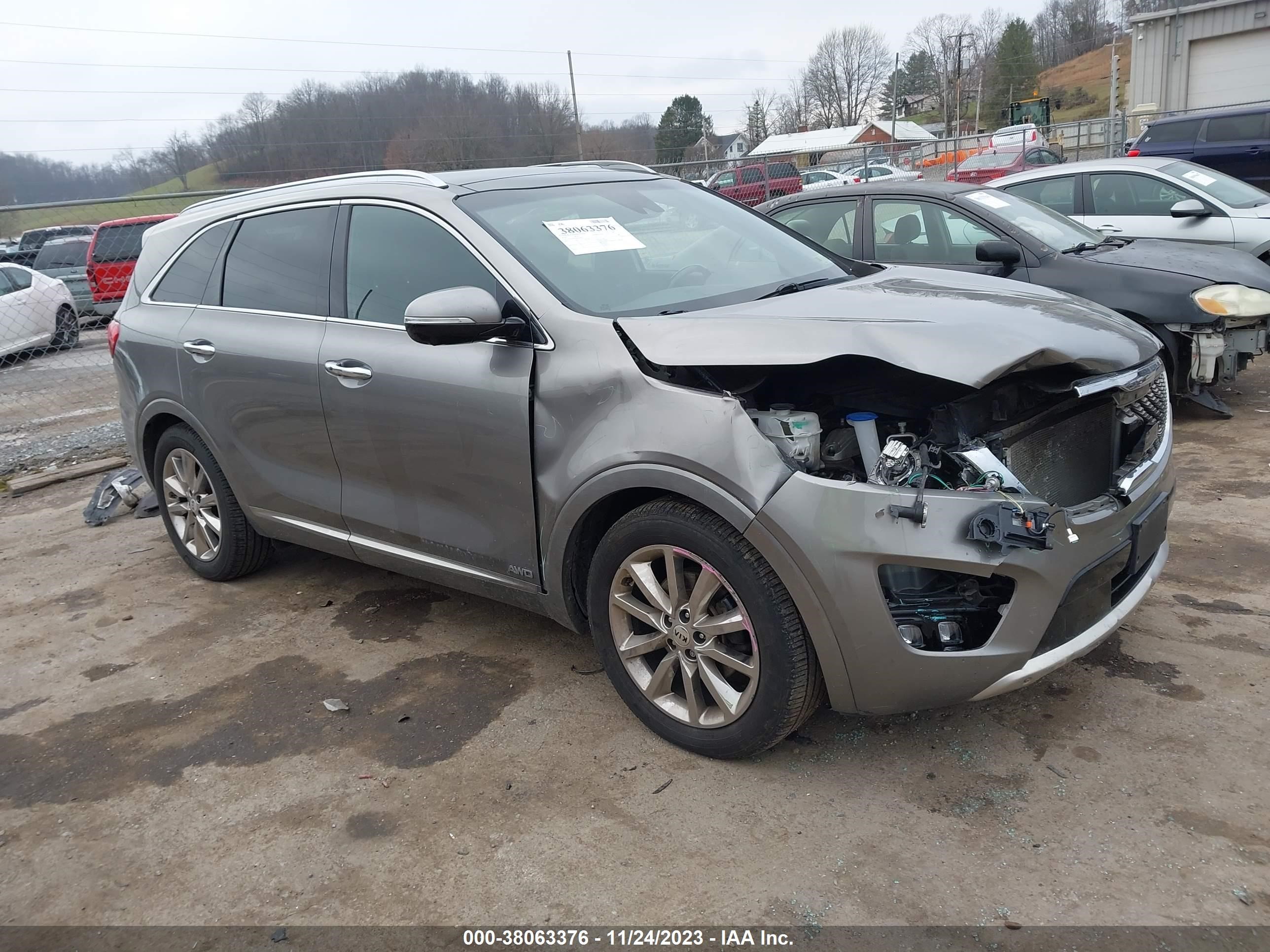 KIA SORENTO 2018 5xypkda56jg366972