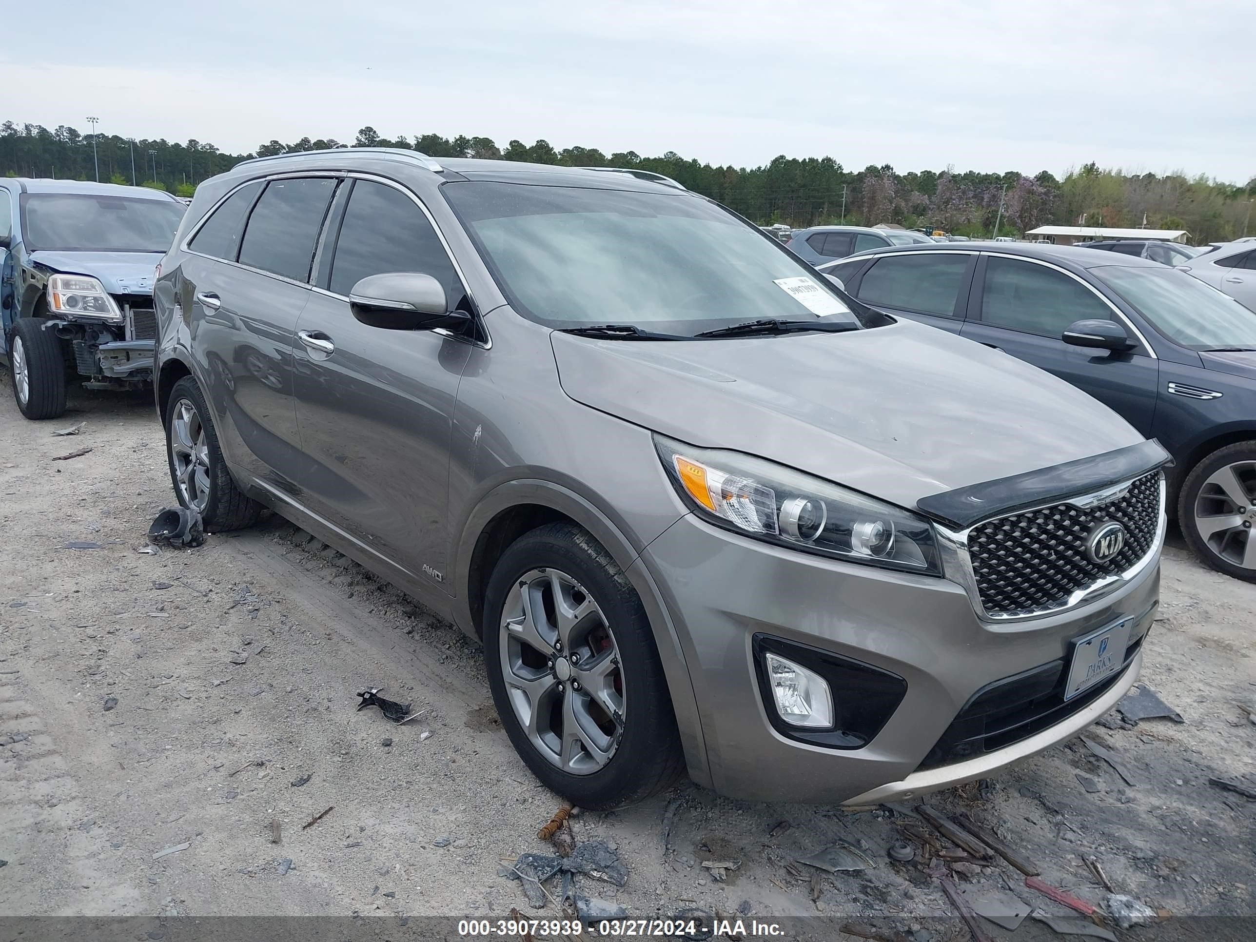 KIA SORENTO 2017 5xypkda57hg311473