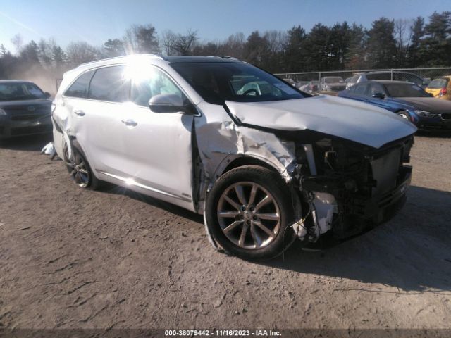 KIA SORENTO 2018 5xypkda59jg388920