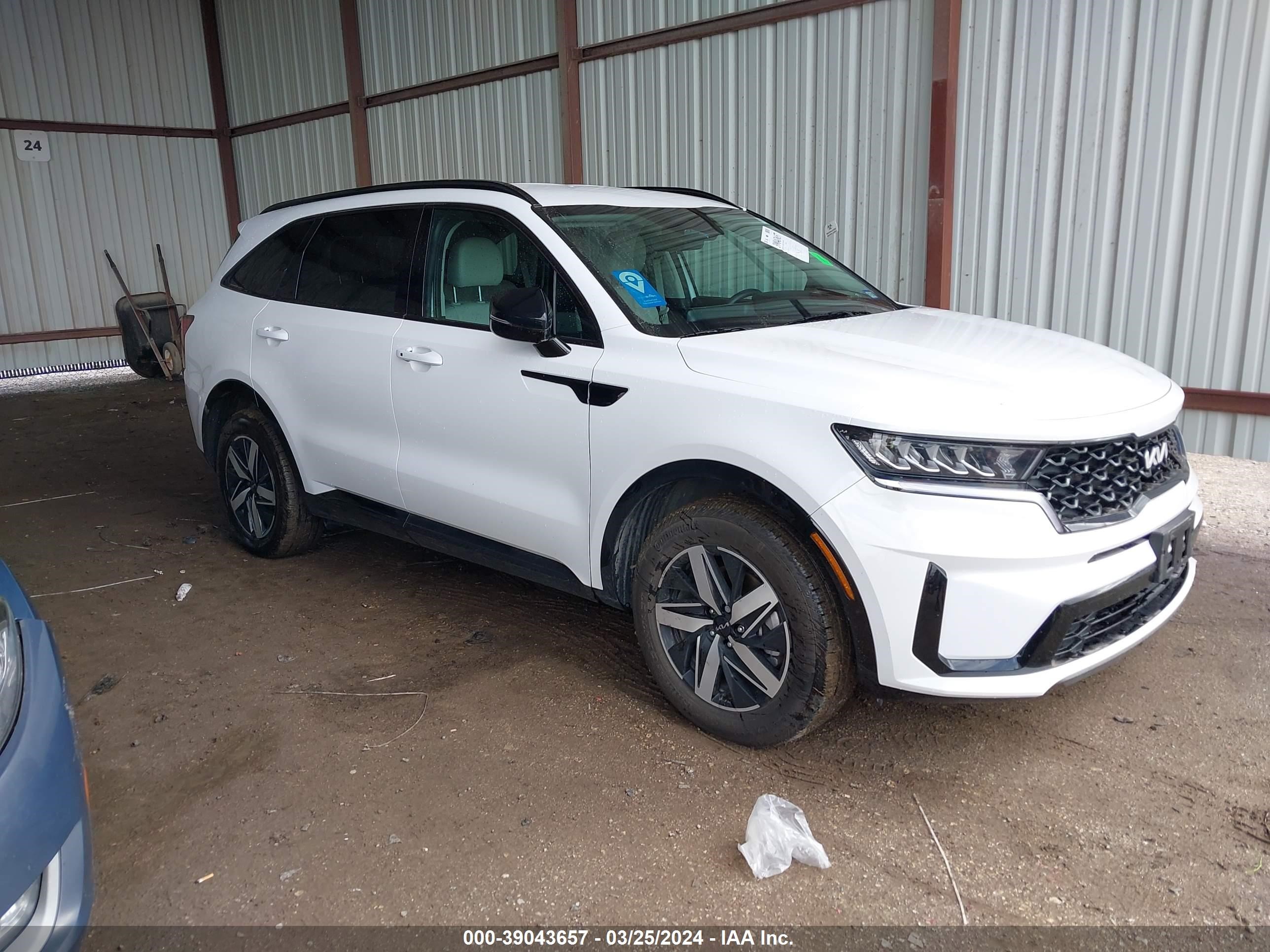 KIA SORENTO 2023 5xyrl4lcxpg218320