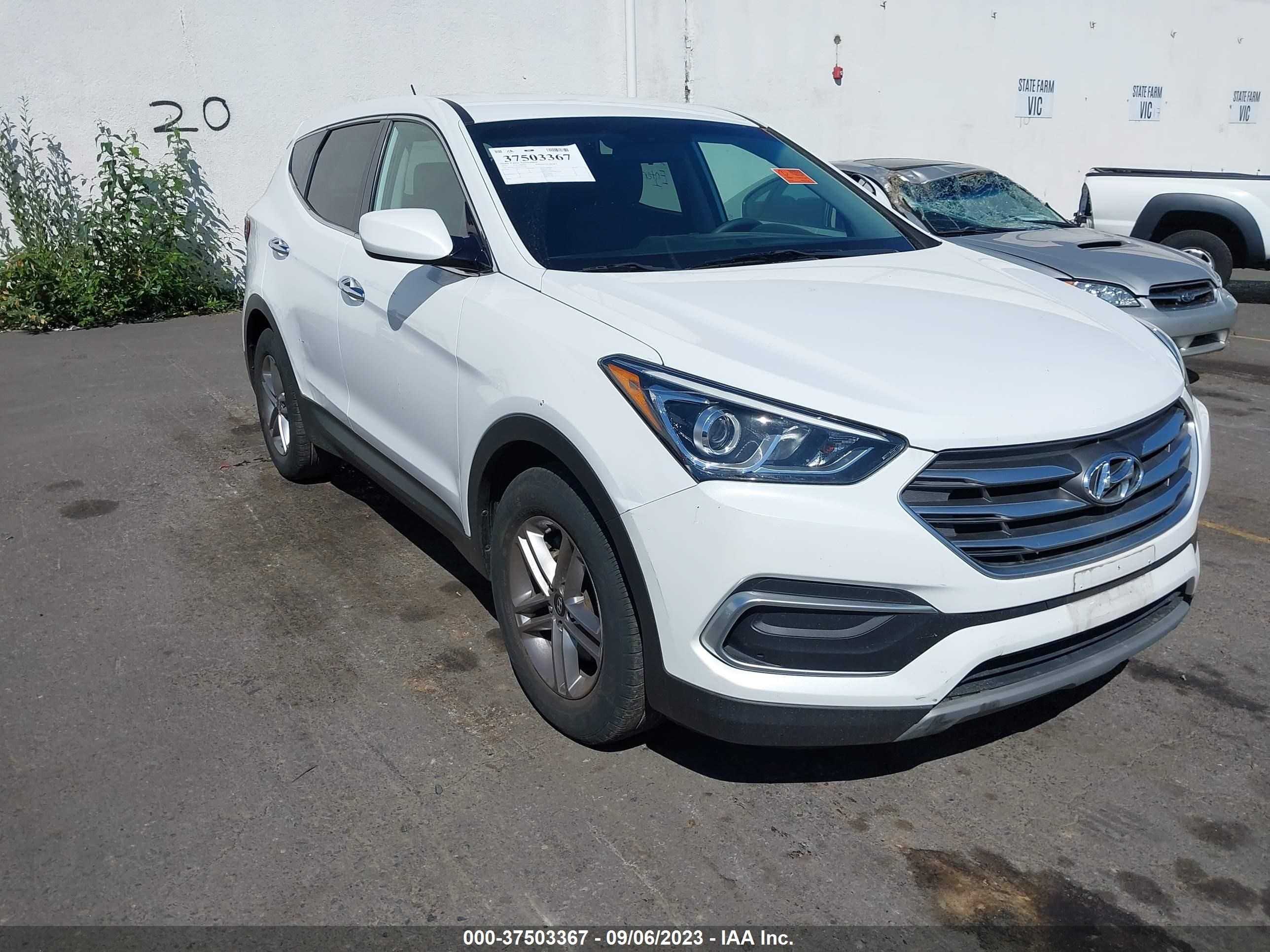 HYUNDAI SANTA FE 2018 5xyzt3lb9jg557126