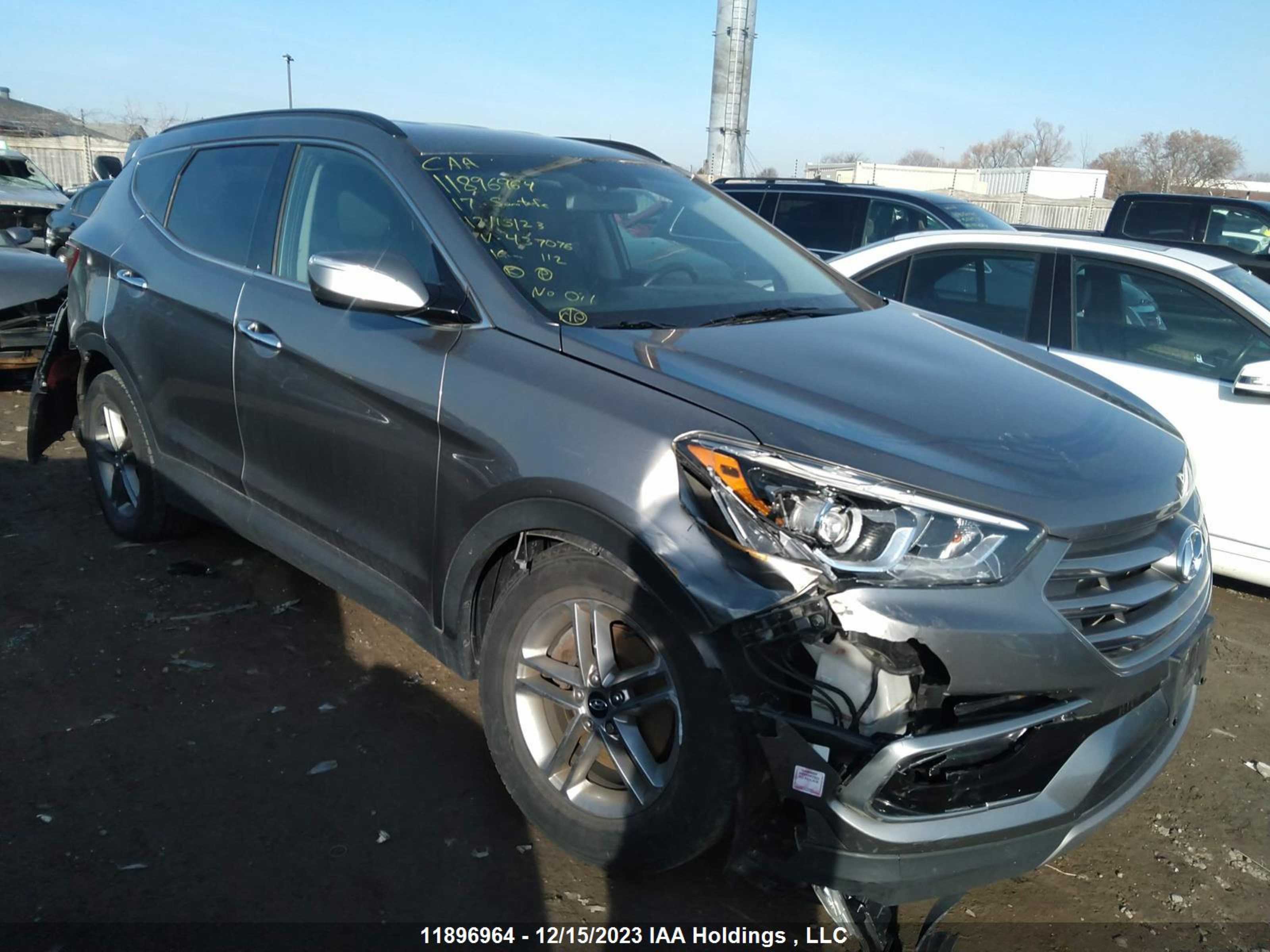 HYUNDAI SANTA FE 2017 5xyzu3lb2hg437076