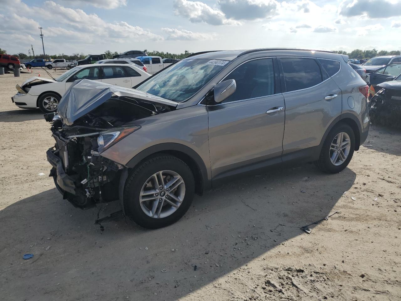 HYUNDAI SANTA FE 2018 5xyzu3lb2jg511912