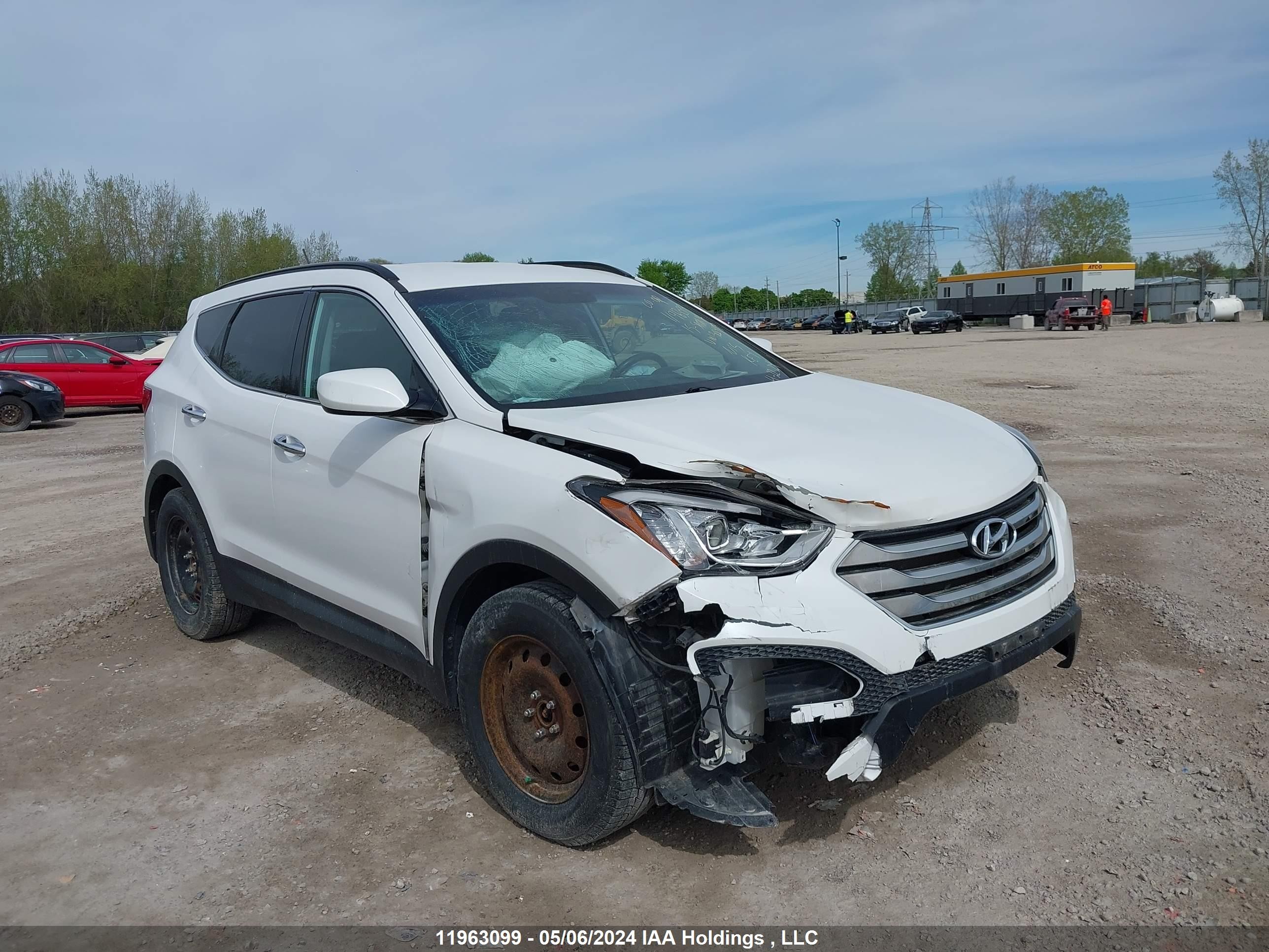 HYUNDAI SANTA FE 2015 5xyzu3lb3fg302959