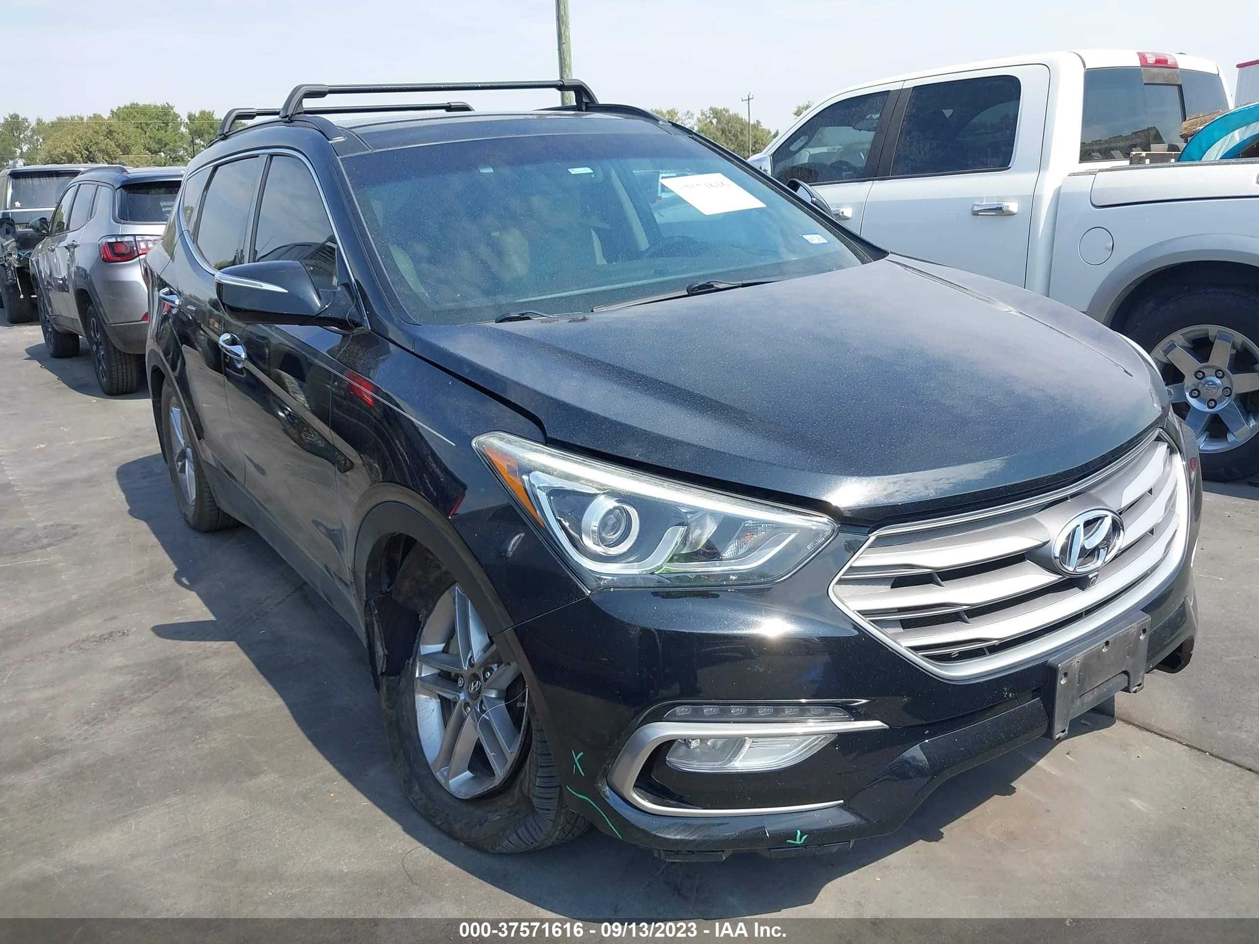 HYUNDAI SANTA FE 2017 5xyzu3lb7hg479260