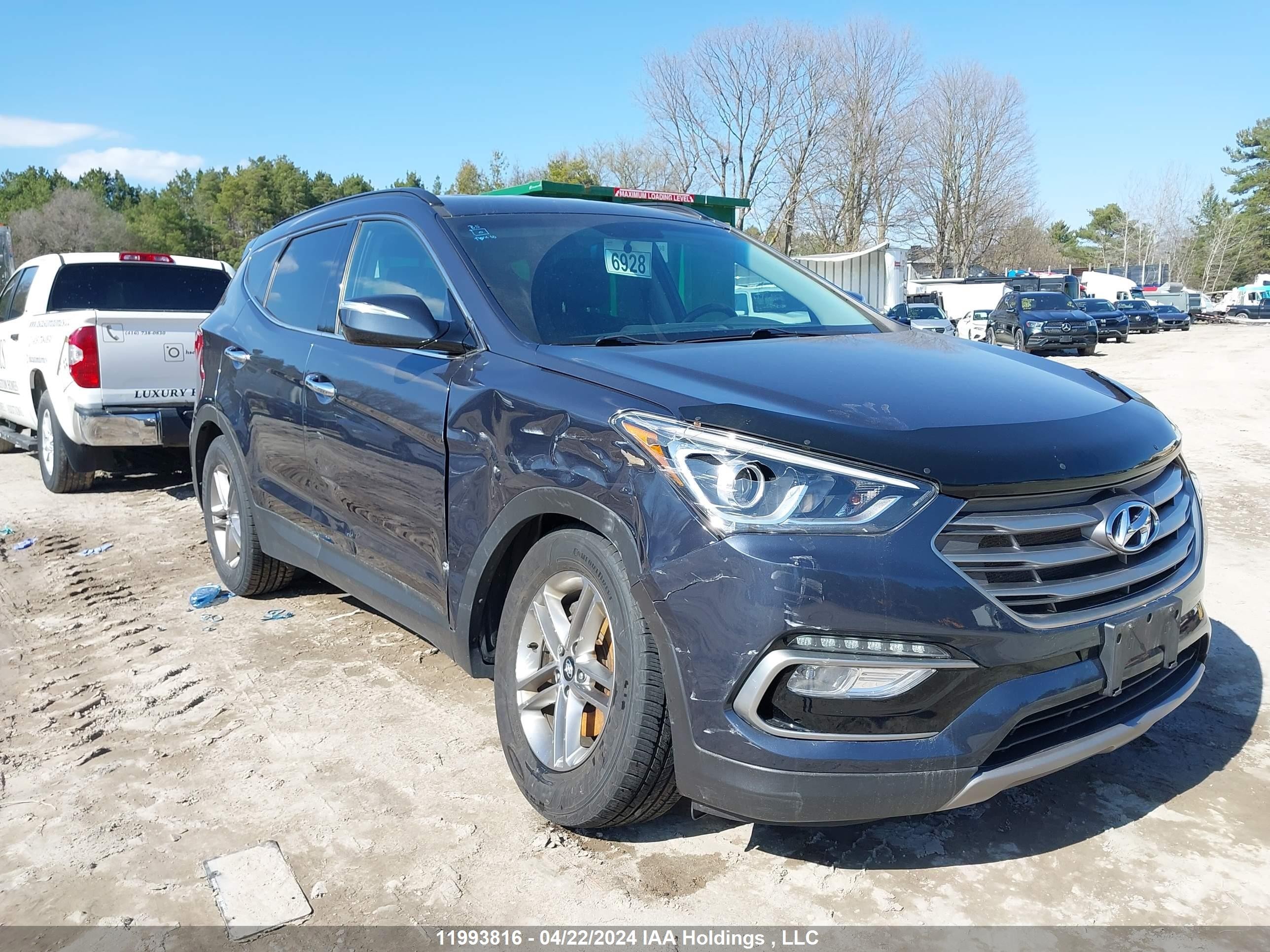 HYUNDAI SANTA FE 2018 5xyzu3lb8jg521120