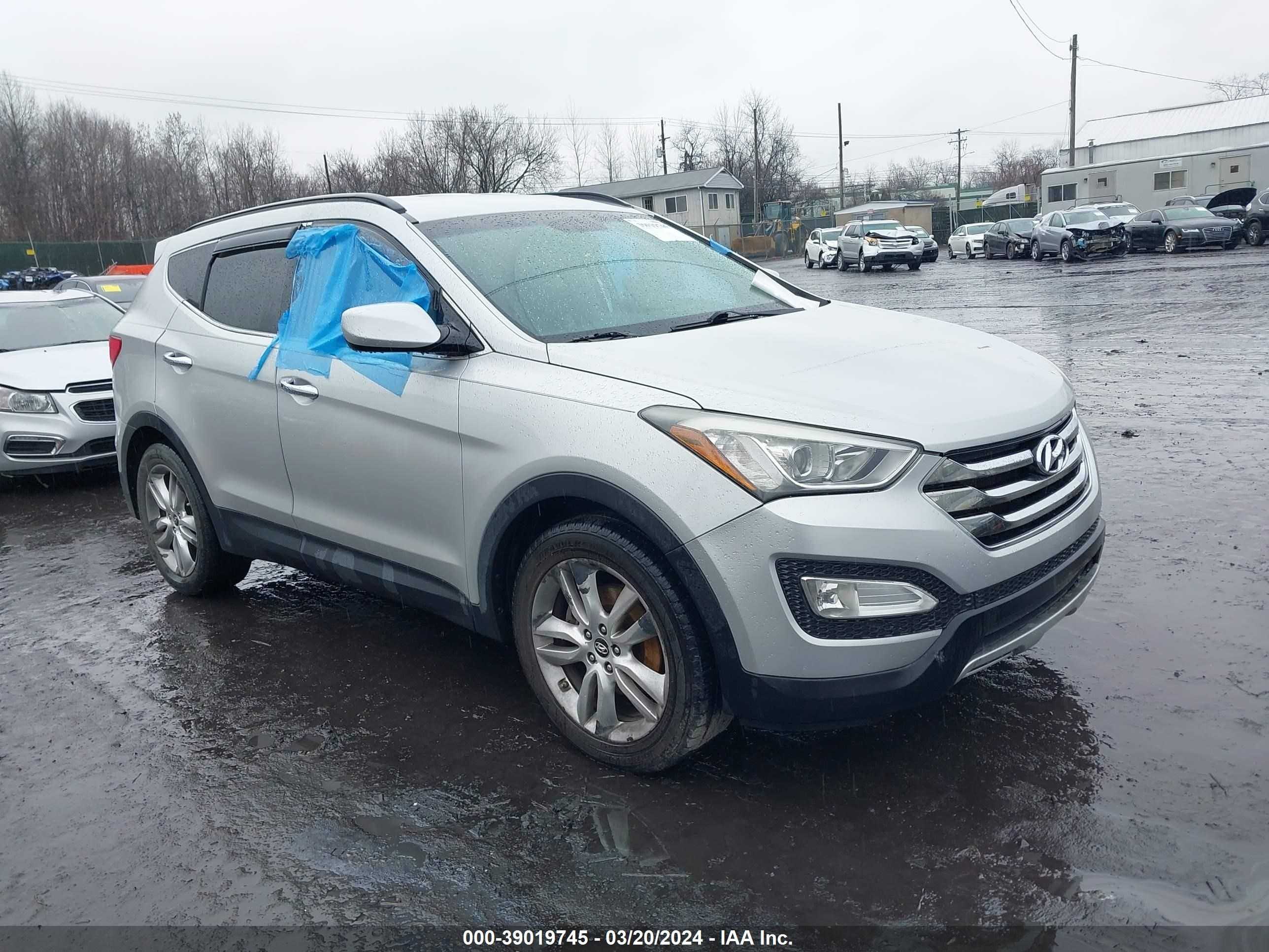 HYUNDAI SANTA FE 2013 5xyzudla4dg014491